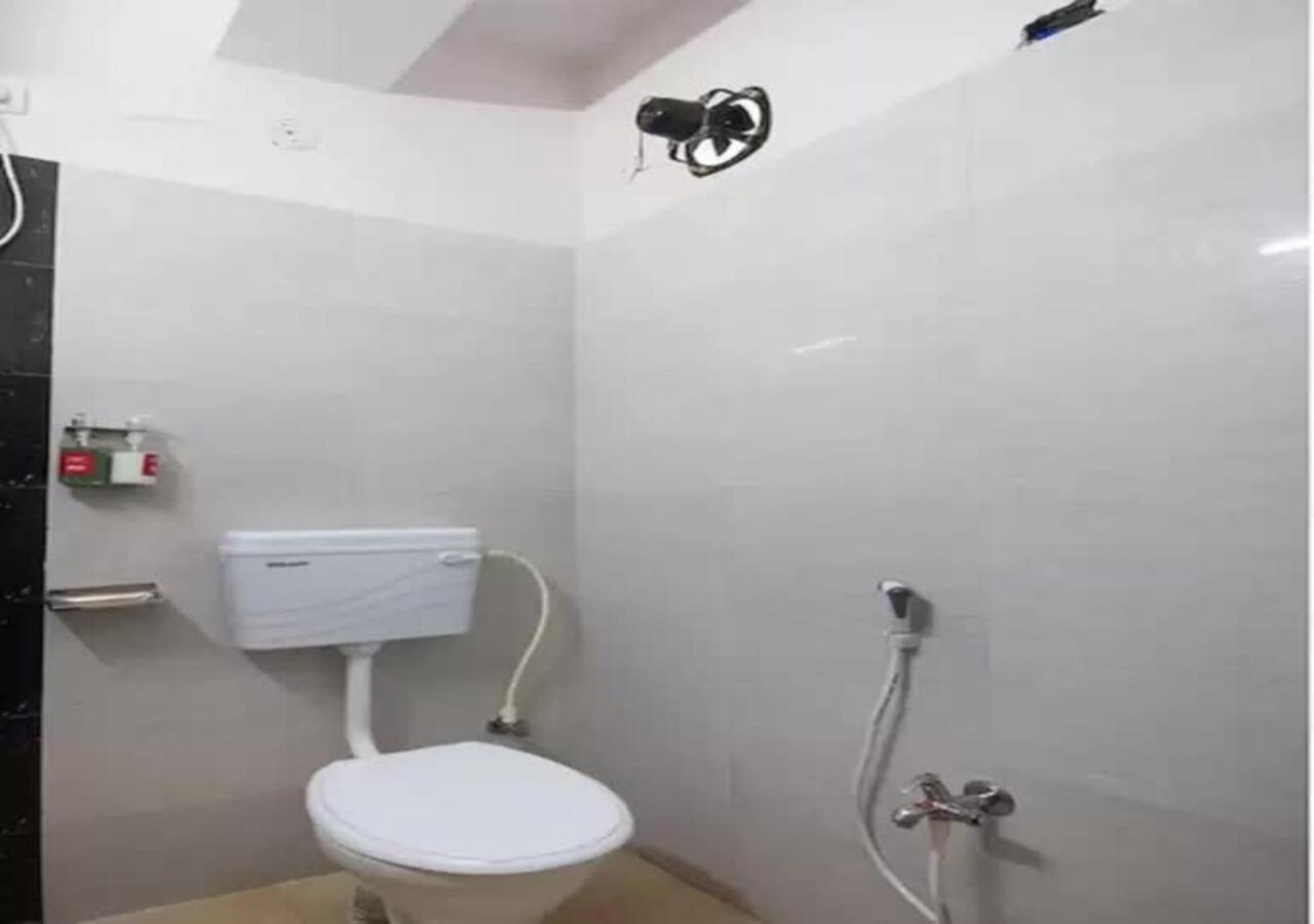 Hotel Santoshi Hometel Raichur Exteriör bild